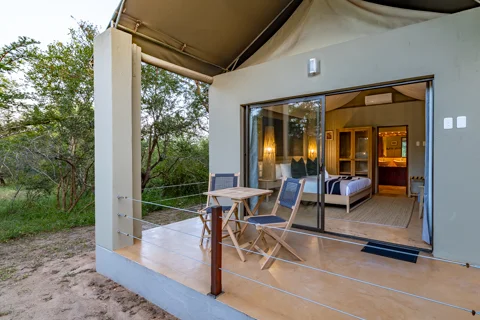 Cheetah Paw Safari Lodge